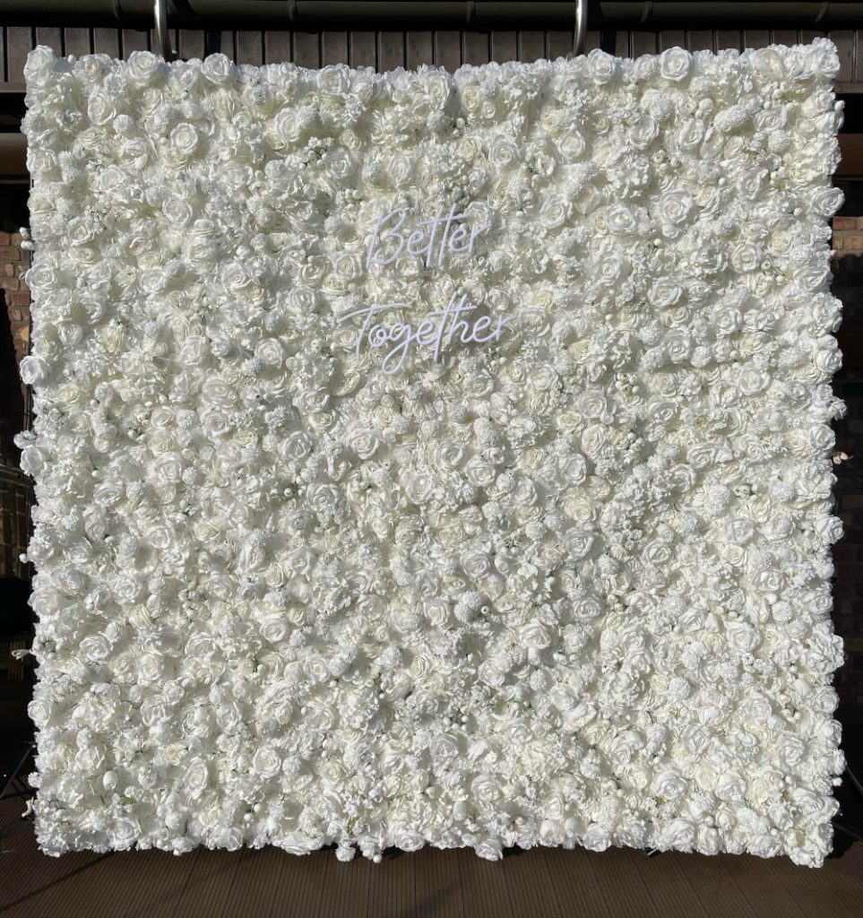 Bildwerk WeissBlumenwand 240x240 cropped 1000